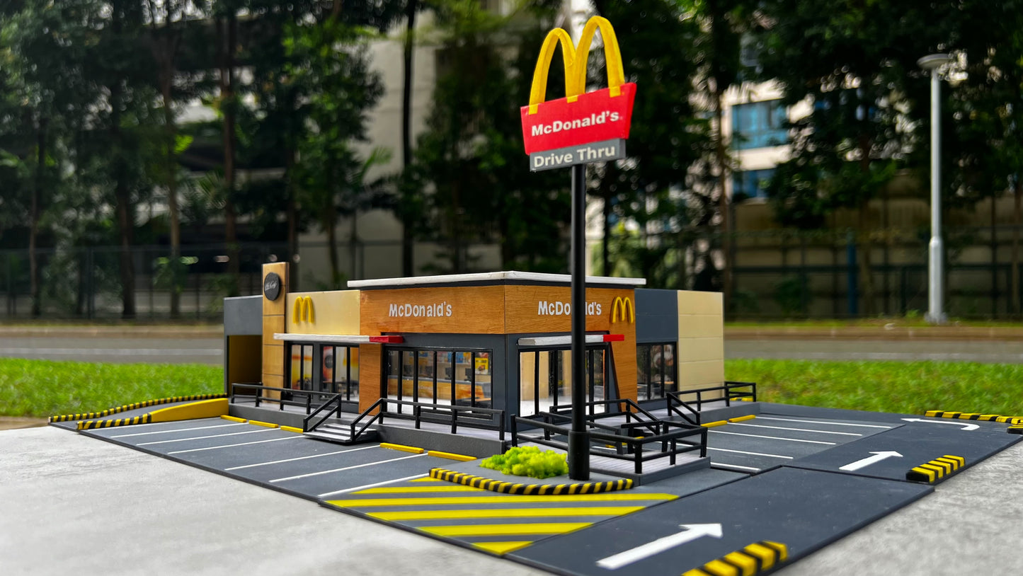 1/64 Custom Made Mc Donalds Premium Diorama with Lights
