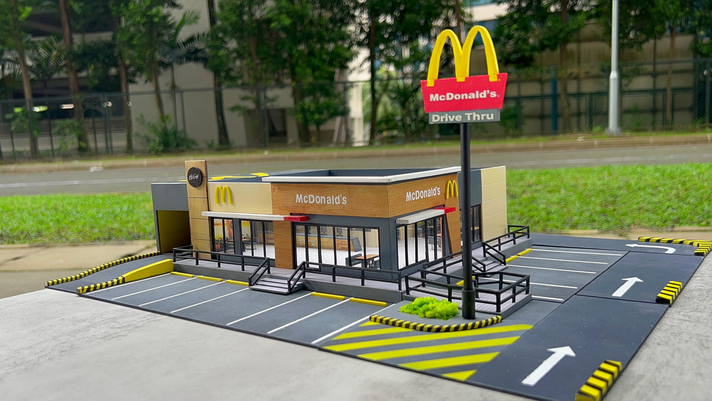 1/64 Custom Made Mc Donalds Premium Diorama with Lights
