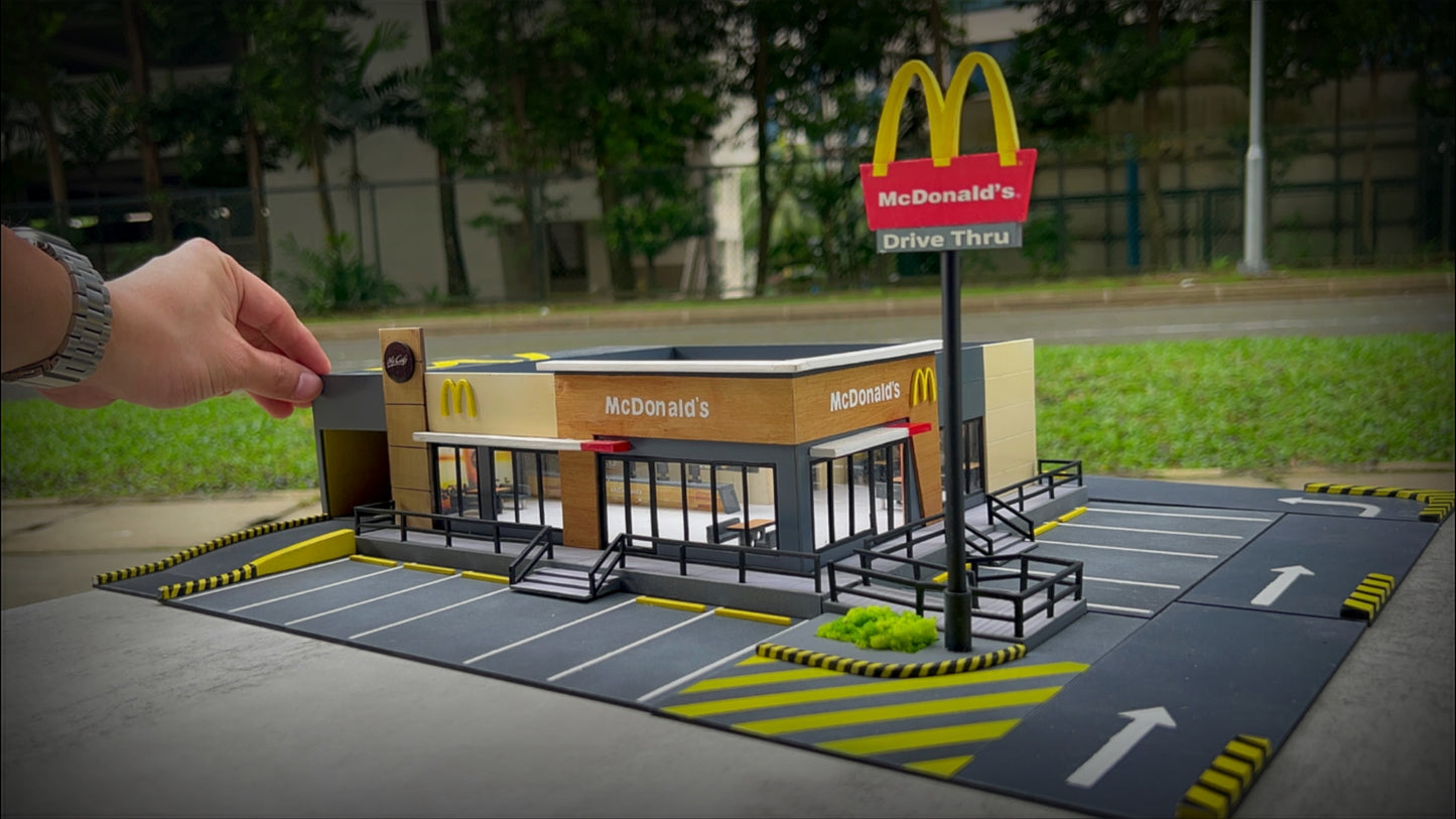 1/64 Custom Made Mc Donalds Premium Diorama with Lights