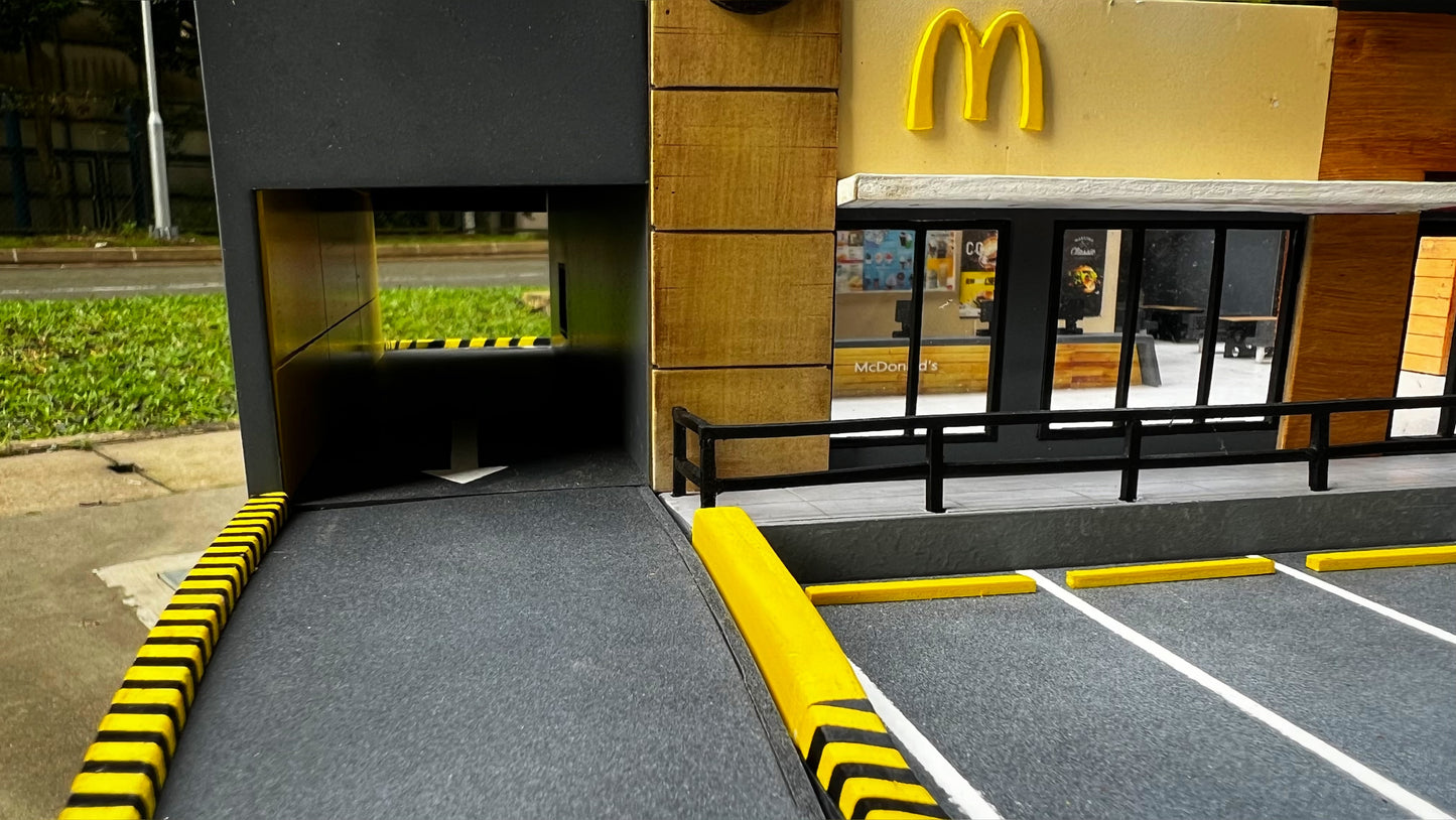 1/64 Custom Made Mc Donalds Premium Diorama with Lights