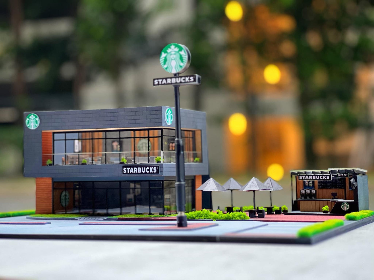 1/64 Custom Made Starbucks Cafe Premium Diorama with Lights
