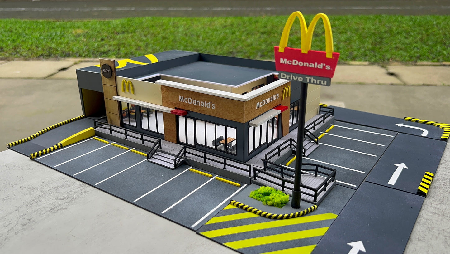 1/64 Custom Made Mc Donalds Premium Diorama with Lights