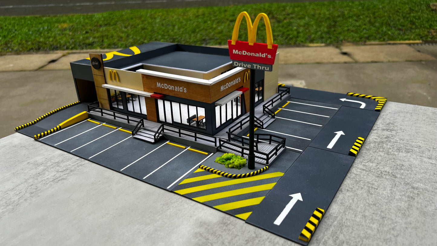 1/64 Custom Made Mc Donalds Premium Diorama with Lights