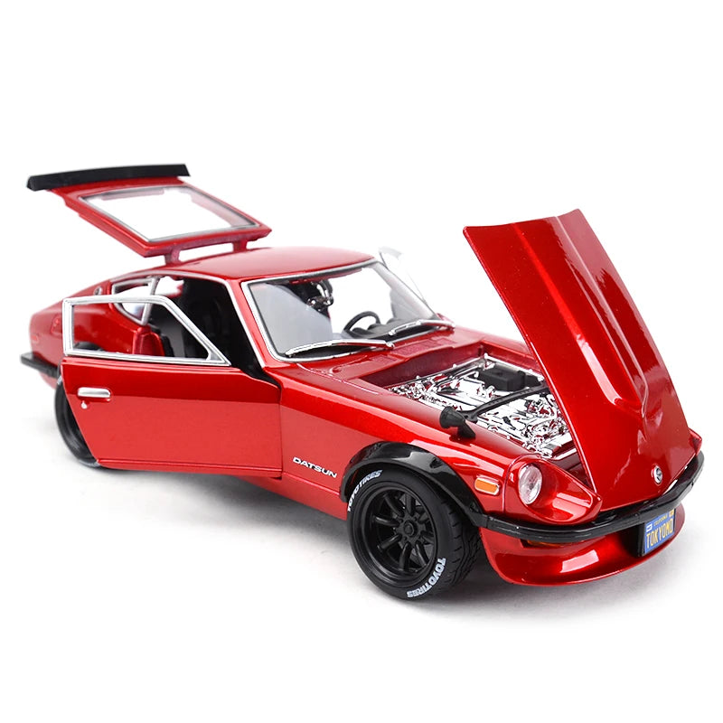 Maisto 1:18 1971 Datsun 240Z Sports Car Diecast Model