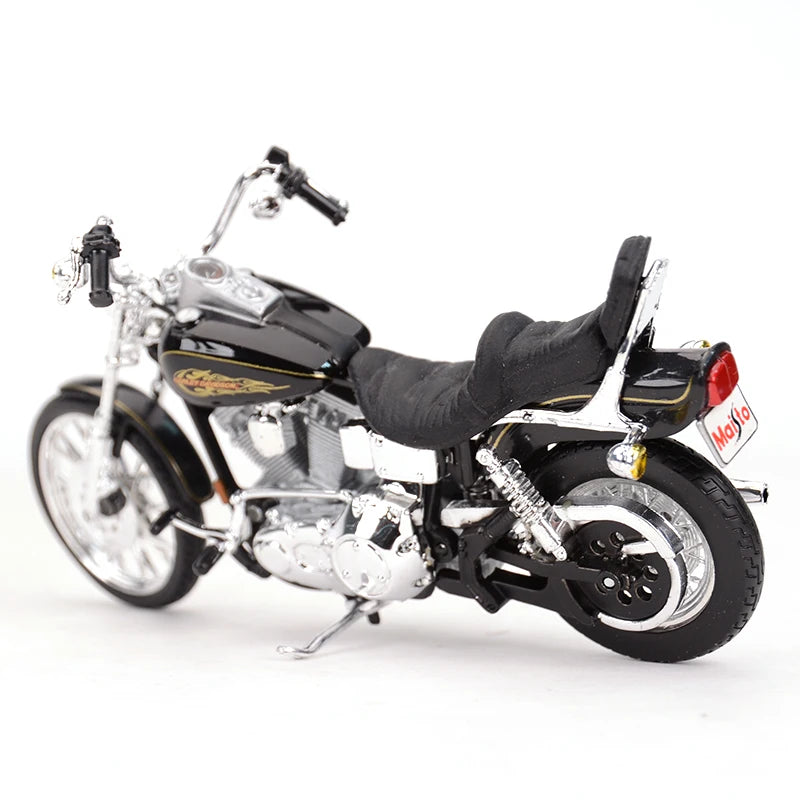 Maisto 1:18 Harley-Davidson Motorcycle Model