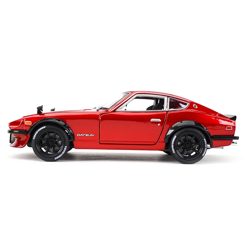 Maisto 1:18 1971 Datsun 240Z Sports Car Diecast Model
