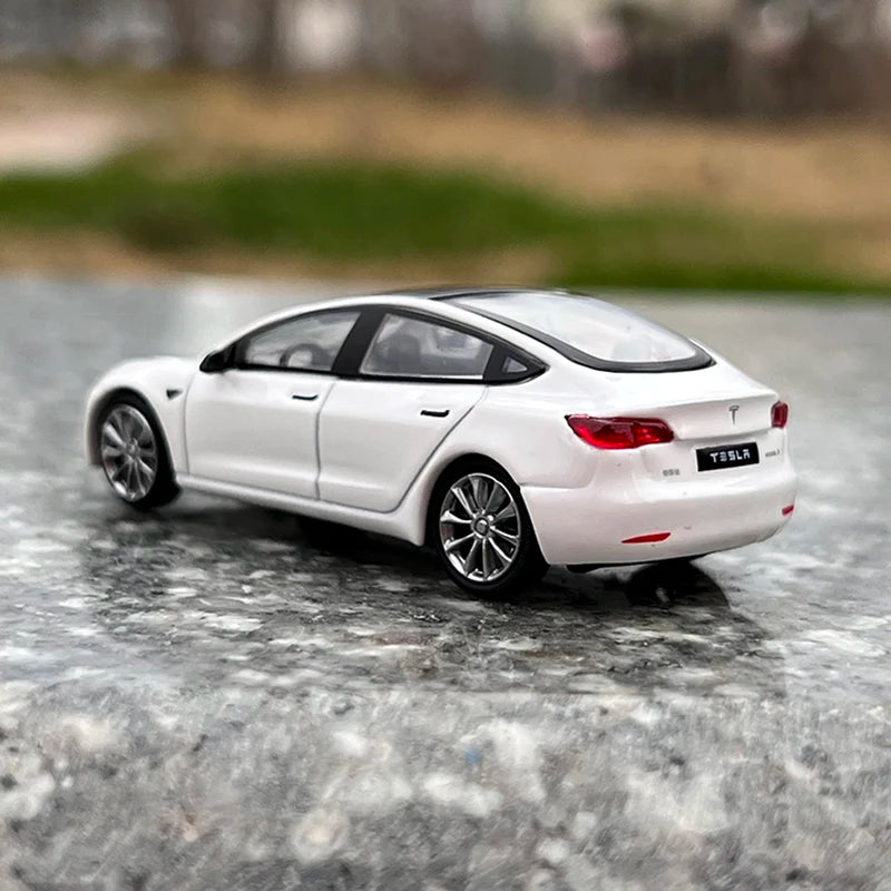 Time Micro Dream 1:64 Diecast Car Tesla