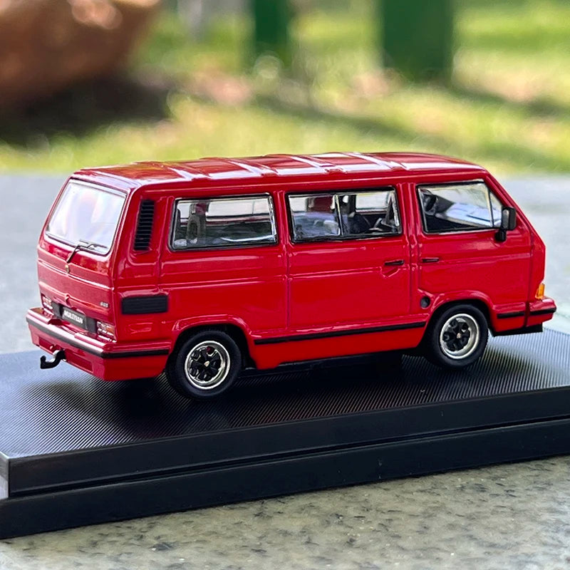 Master 1:64 1985 B32 T3 Jointly Diecast Model Car