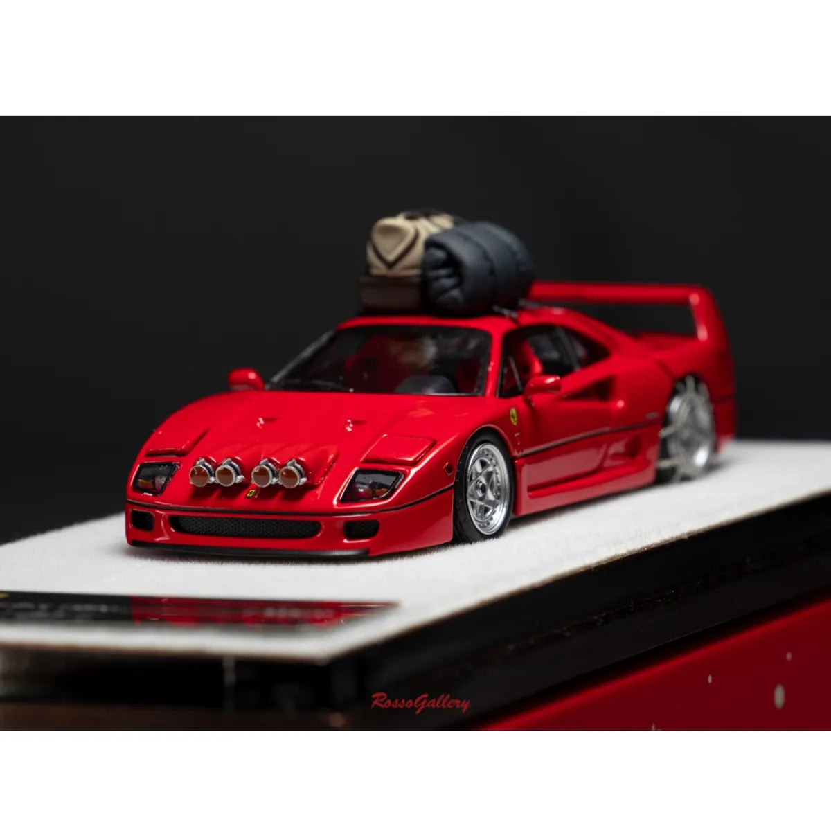 PGM 1:64 F40 Christmas Snow Special Edition Diecast Model Car