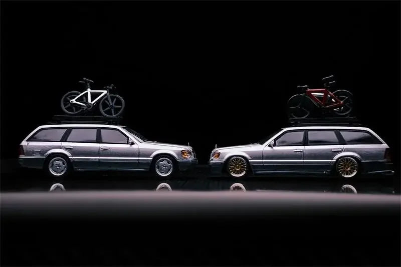 Mortal 1:64 S124 with silver / gold wheels limited599 Diecast Model Car