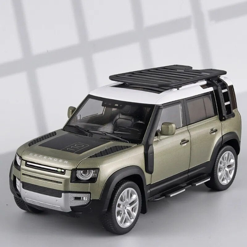 Large 1/18 Land Rover Defender Range Rover SUV Off-Road Diecast Model