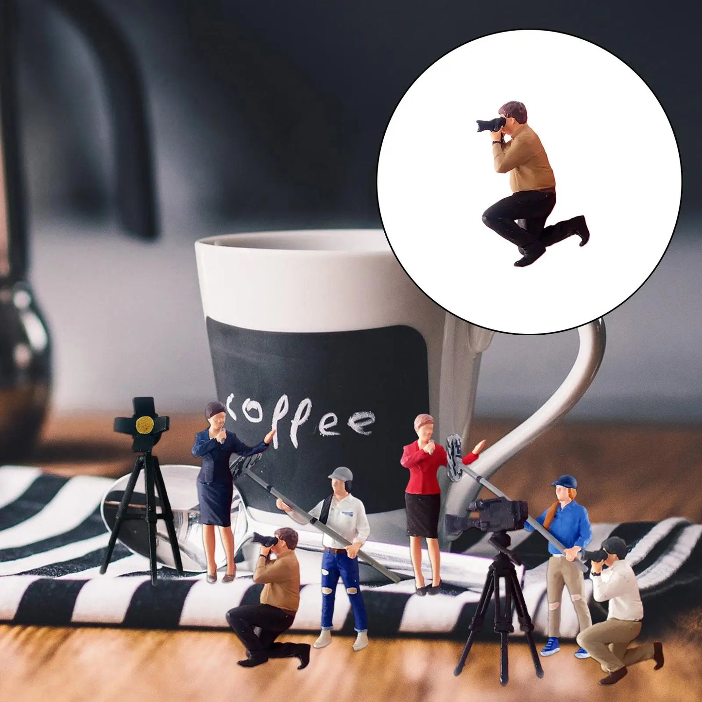 1/64 Broadcasting Figure