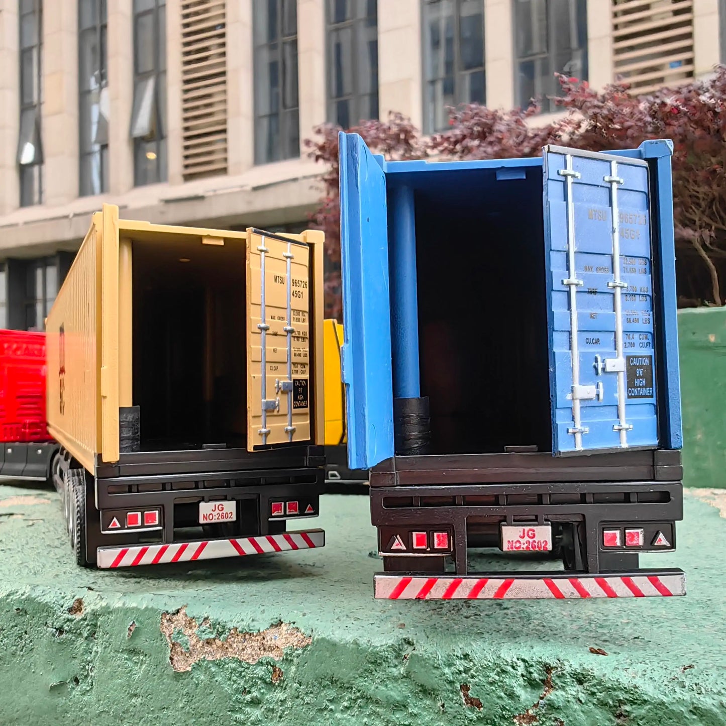 1/50 Simulation Large Truck Diecast Model