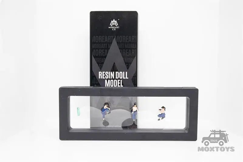 TIME MICRO 1:64 3 figures set repairwoman