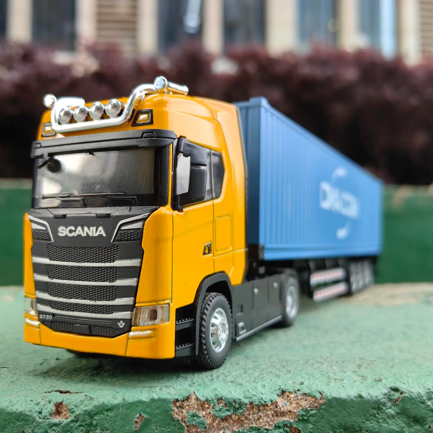 1/50 Simulation Large Truck Diecast Model