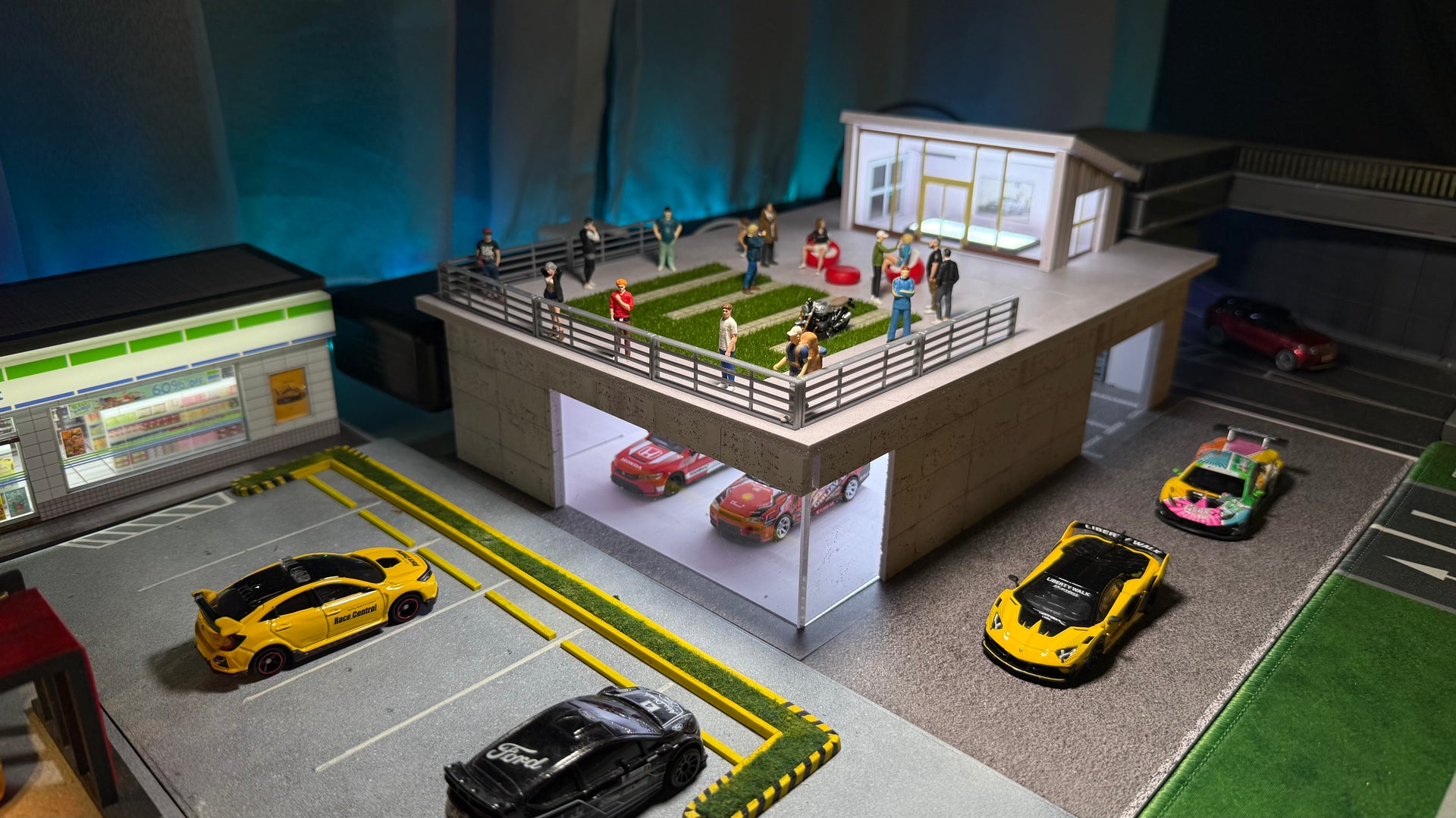 Rooftop Garage 1/64 Diorama – EVOSparks Diecast