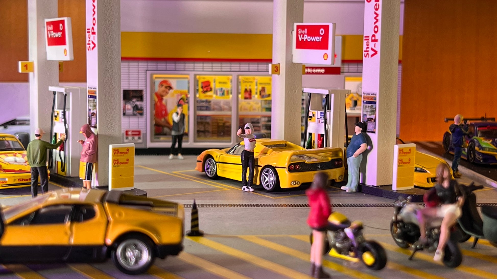 Shell Gas Station by Gfans 1/64 Diorama with Lights – EVOSparks Diecast