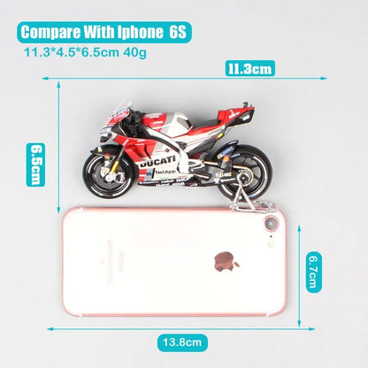 Maisto 1:18 Scale Ducati Motorcycle Model